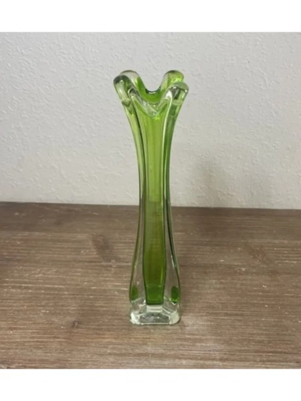 Vintage Green 4-Finger Swung Stretch Art Glass Vase MCM Retro Bud Chic Square